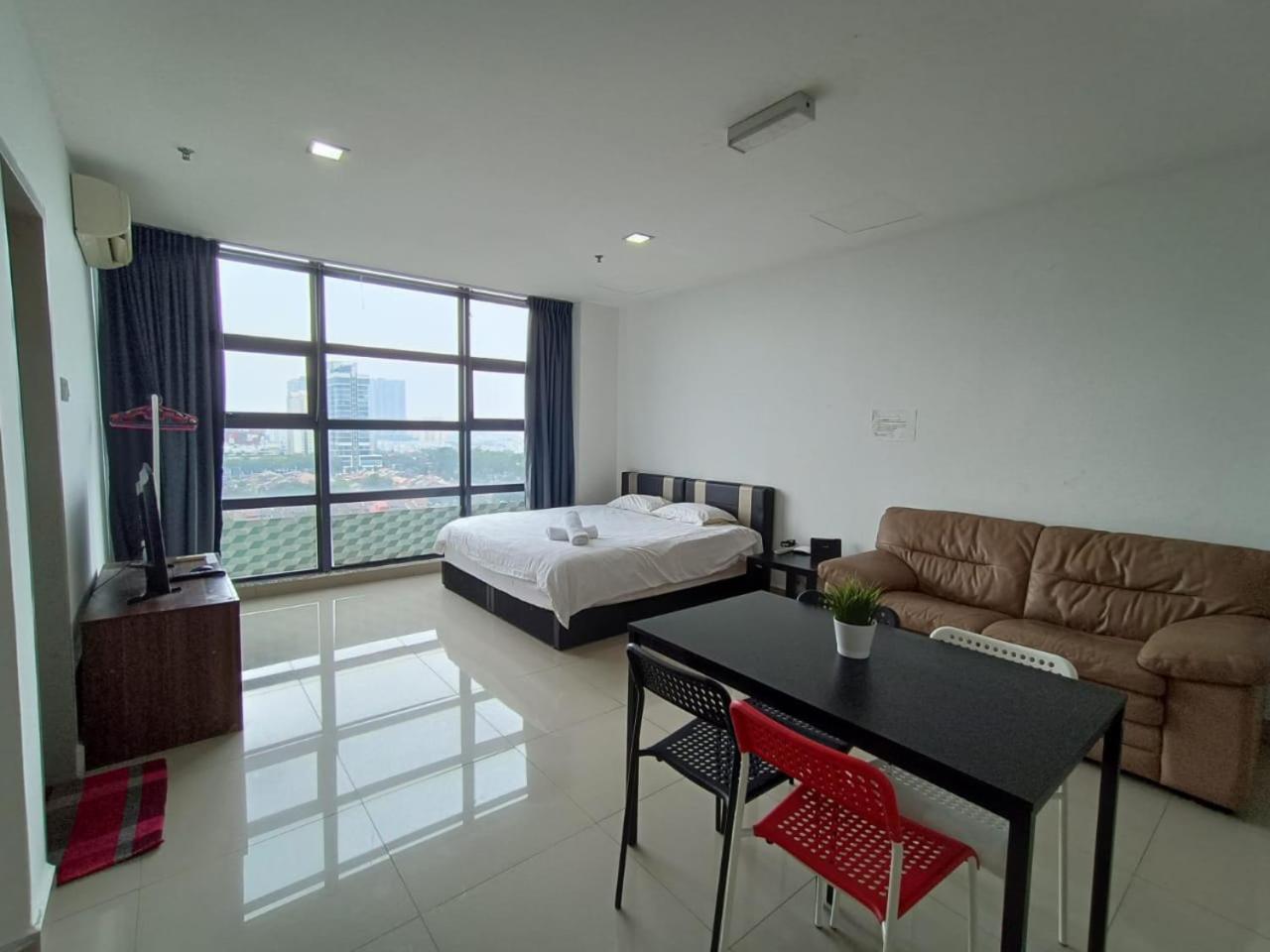 Pj5 Soho By Wsy Apartment Petaling Jaya Bagian luar foto